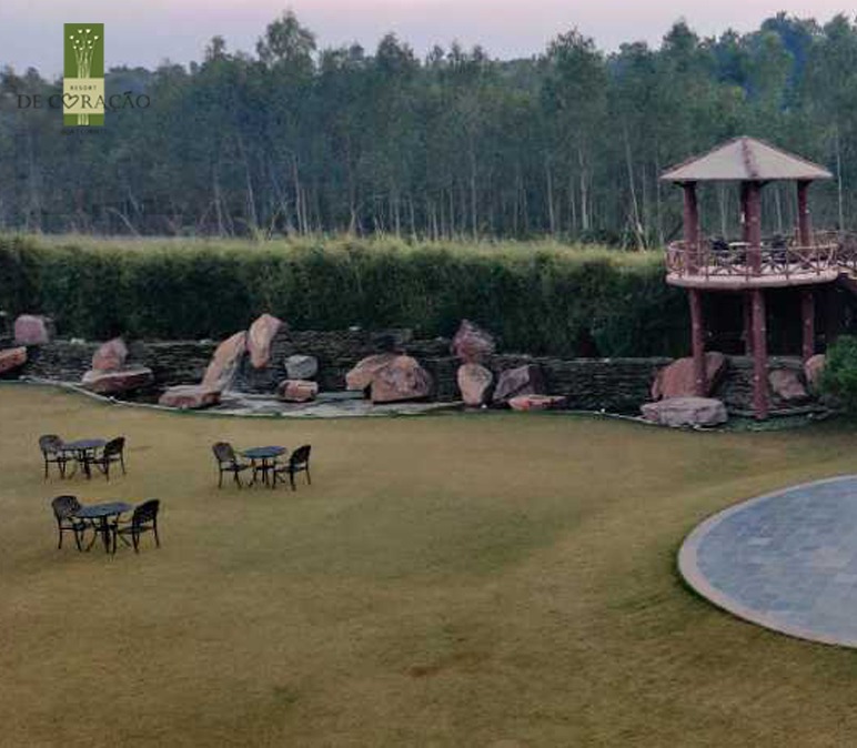 Luxury hotel with the best Pet Friendly amenities in Jim Corbett